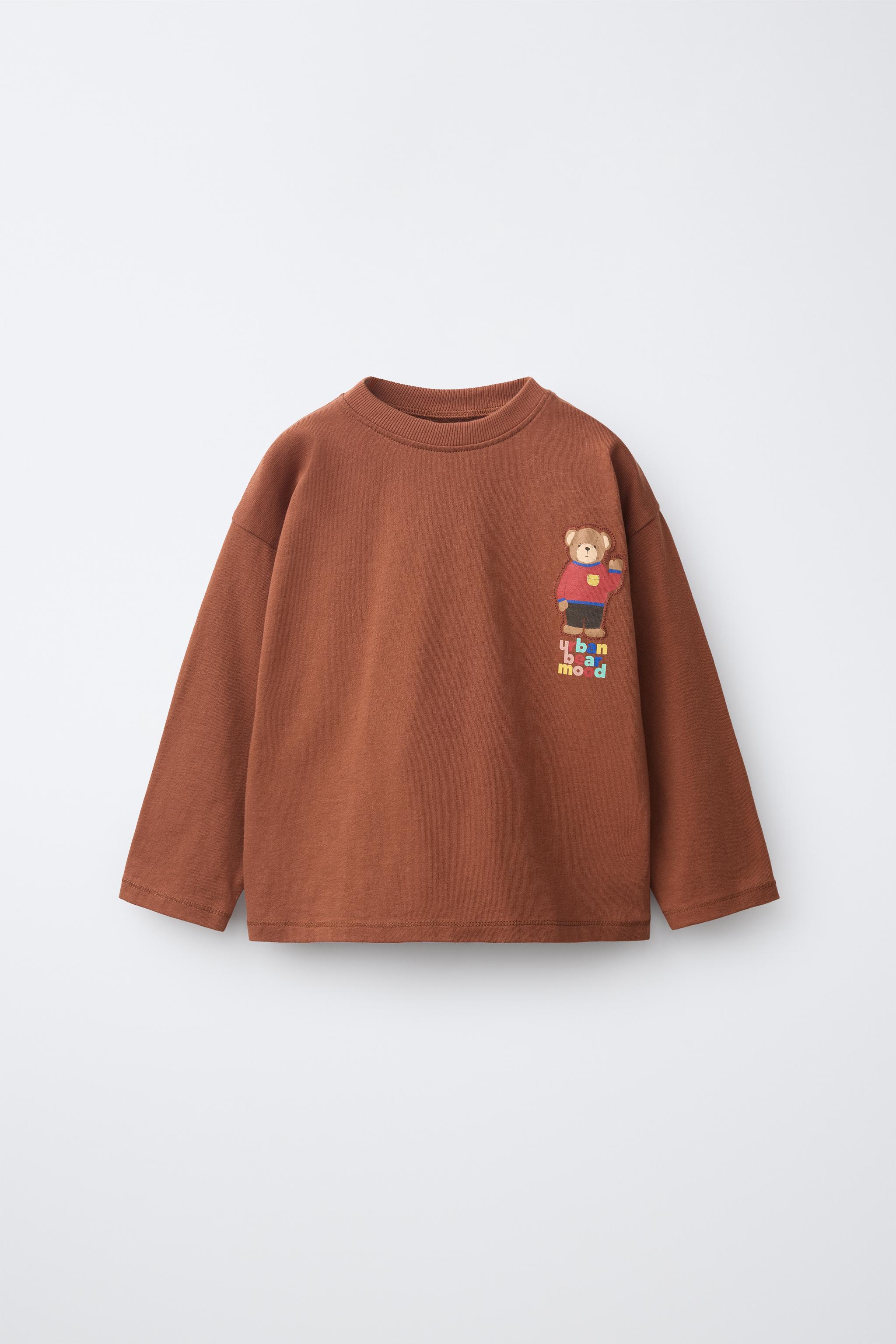 BEAR PATCH AND TEXT T-SHIRT